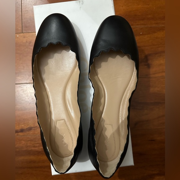 Chloe Lauren Scalloped flats - Picture 2 of 4